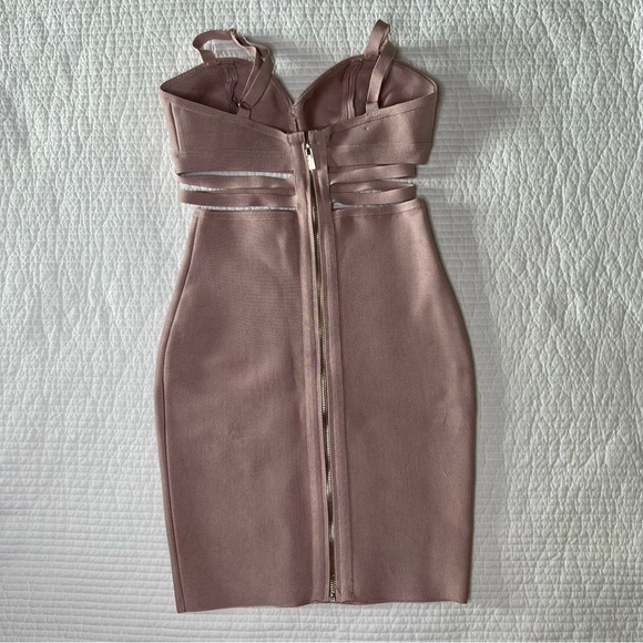 HOUSE OF CB of London - pink mini dress - Picture 3 of 9